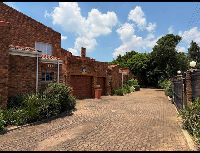 3 BEDROOM CLUSTER FOR SALE IN WATERKLOOF